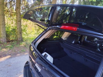 REZERVOVANÉ Jeep Grand Cherokee 3.0 CRD Limited r.v.2010 - 13