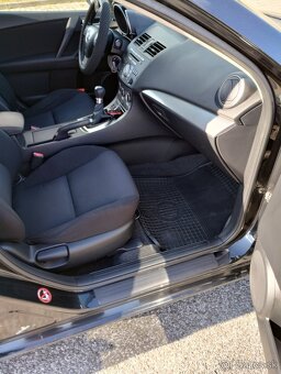 Mazda 3 - 13