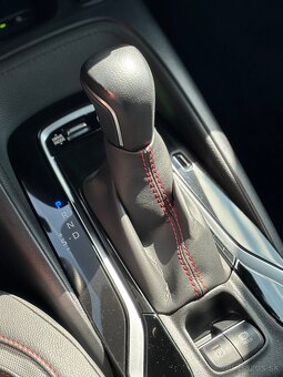 Toyota Corolla Combi TS 2.0 Hybrid Dynamic Force e-CVT GR Sp - 13