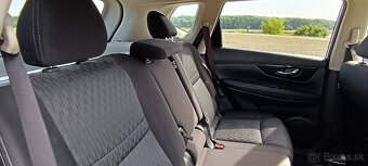 Nissan X- Trail T32 - 1,6 benzín - 13