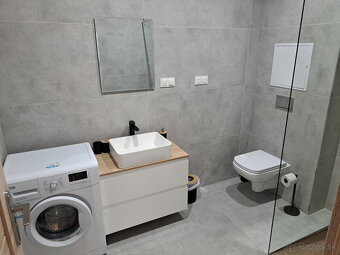 NA PRENÁJOM: 1 a 2 izbový exkluzívny byt /33m2,50m2/ - 13