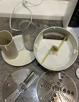 Bosch mum 4855/07 kuchynský robot 600w - 13