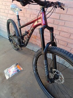 Nový celodpružený bicykel KELLYS Swag 30, 29"/27,5" "L" - 13
