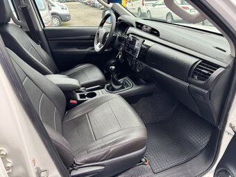 Toyota Hilux DC 2.4 I D-4D Live - 13