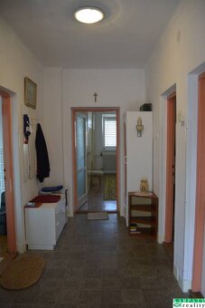 VÝNIMOČNÝ PREDAJ NEHNUTEĽNOSTI DVOCH RODINNÝCH DOMOV ZA CENU - 13