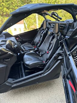 CAN-AM MAVERICK X3 Turbo RS - 13
