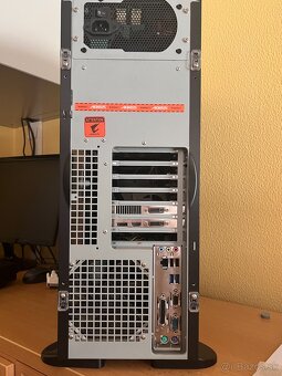 Počítač značky Aorus - 13