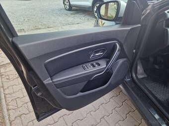 Dacia Duster 1.6 SCe Blackshadow 4x4 M6 114k (benz.+LPG) - 13