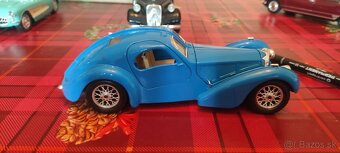 1/24 burago welly - 13