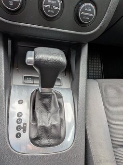 Predam VW Golf 1.6 benzin 75kW 6AT - 13