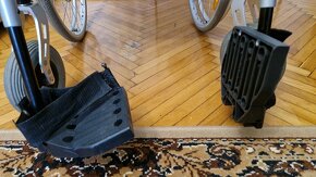 Invalidný vozík odľahčený s brzdou pre obsluhu - 13