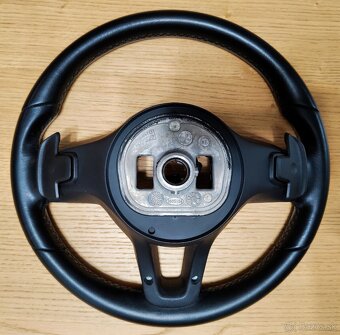 Volant Mercedes Benz (2018+) - 13