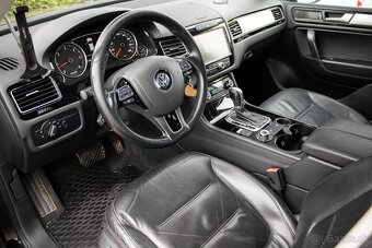 Volkswagen Touareg II 3.0 V6 TDI 240k B - 13