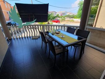 Apartmán s garážou blízko mora v Chorvátsku na ostrove Vir - 13