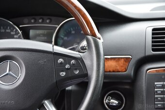 Mercedes-Benz R trieda 500 4-matic - 13