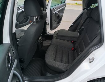ŠKODA OCTAVIA COMBI 2.0 TDi 103KW CR FAMILY XENON NAVI ŤAŽNÉ - 13