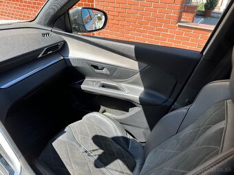 Peugeot 3008 2.0 BlueHDi 180 S&S GT EAT6 (Webasto) - 13