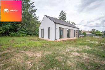 ALL PERFECT| Na predaj moderný rodinný dom v oáze zelene - T - 13