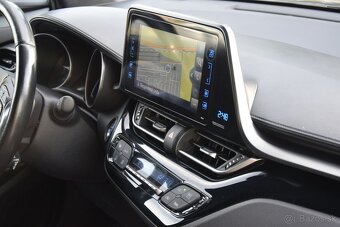 Toyota C-HR 1.8 Hybrid - slovenské auto - 13