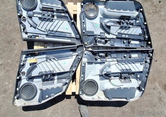 Predám sedadlá, tapacíry a interiér na ALFA ROMEO 159. - 13