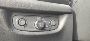 Opel Insignia Sports Tourer 2,0 TurboD,Panorama - 13