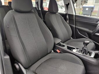 Peugeot 308 - 13