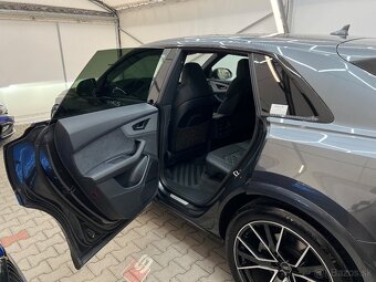 Audi Q8 50TDi,210kW,Quattro,SlineLaserTažnéVzduchWebastoNOVÁ - 13