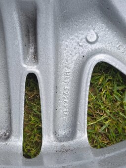 Originál BMW Styling 93 R18 5x120 + úprava farby - 13