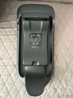 Autosedačka +základňa Cybex Aton B2 - 13