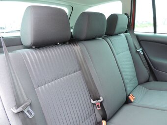 Škoda Octavia Combi Swiss Tour - 1.6MPi 75Kw 102Ps. - 13