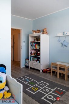 Na predaj 4 izbový , výborne dispozične riešený byt - 13