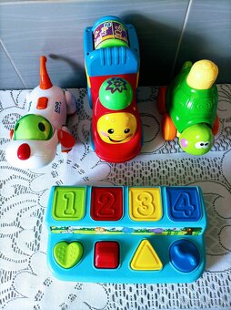 Hračky  pre deti - plast ,drevo - 13