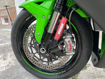KAWASAKI NINJA ZX10R - 13