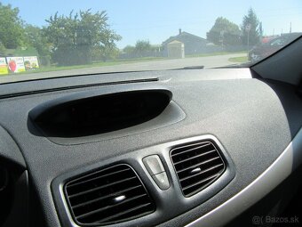 Renault Fluence - 13