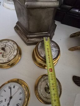 hodiny, barometer, teplomer a vlhkomer - 13