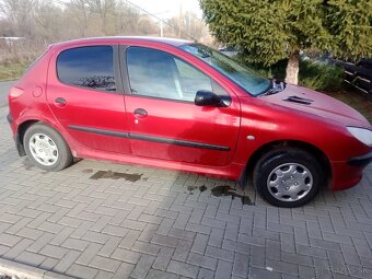 Peugeot 206 1,1 benzín - 13