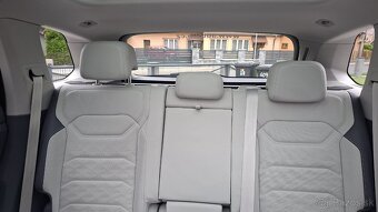 Prodám Volkswagen Touareg Elegance V6 3,0 TDI 210 kW 4MOT - 13