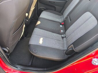 Kia Venga 1.4 benzin 66 kw , 74 000 km - 13