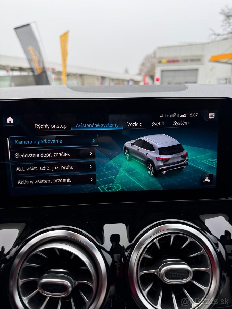 Mercedes benz GLA 220d - 14