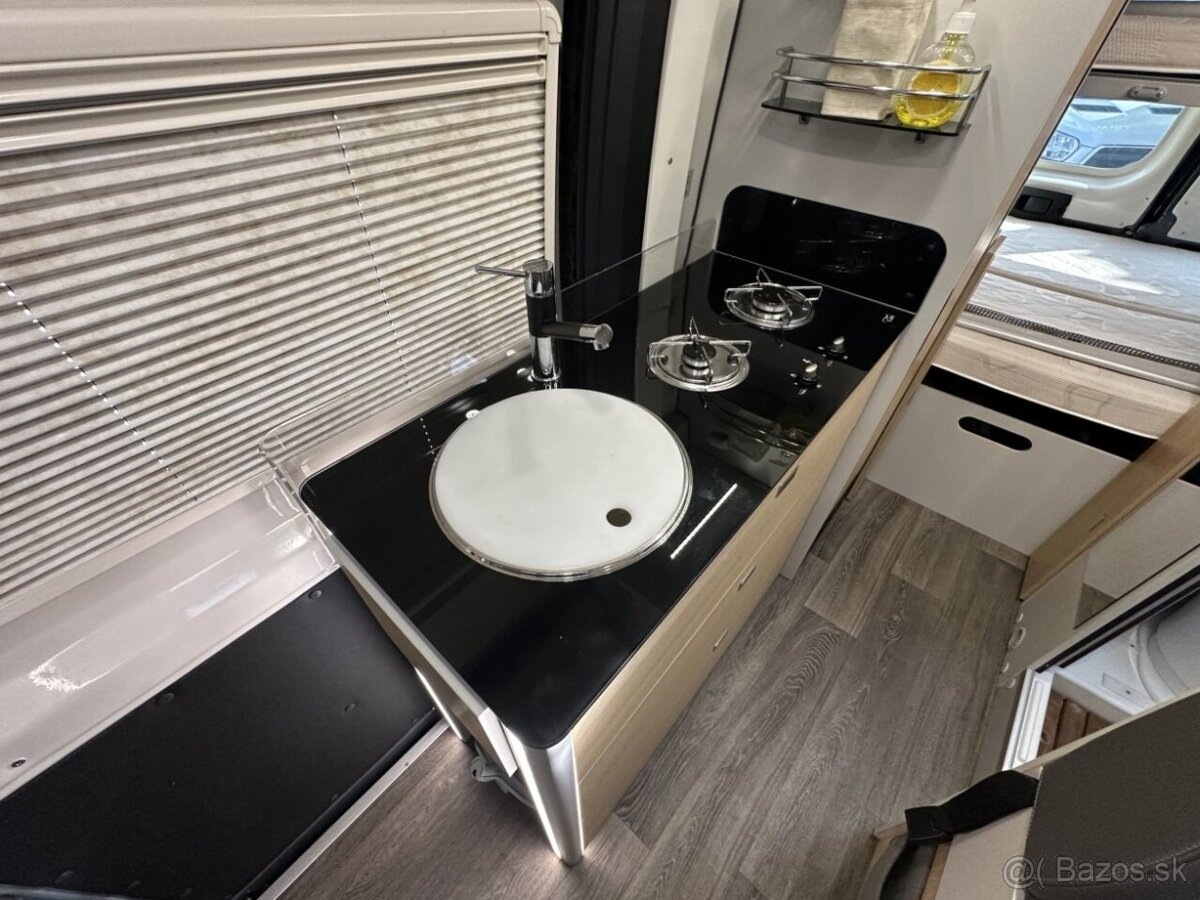 KARMANN-MOBIL DEXTER 581 - TOP STAV - 14