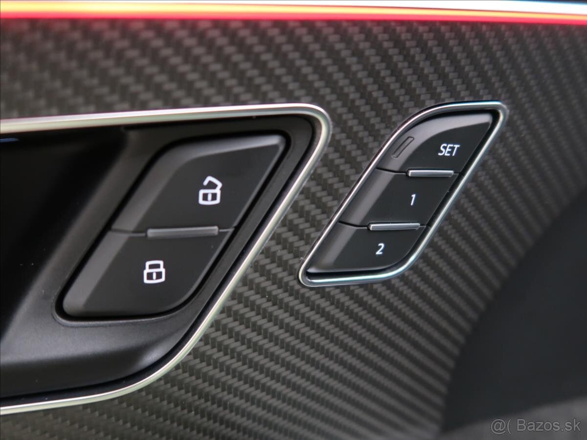 AUDI RS8Q 2022 CARBON 1.majitel - 14