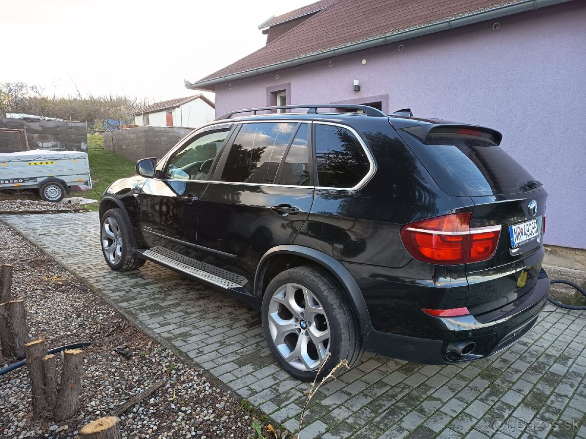 Predám BMW X5 xDrive30d - 14