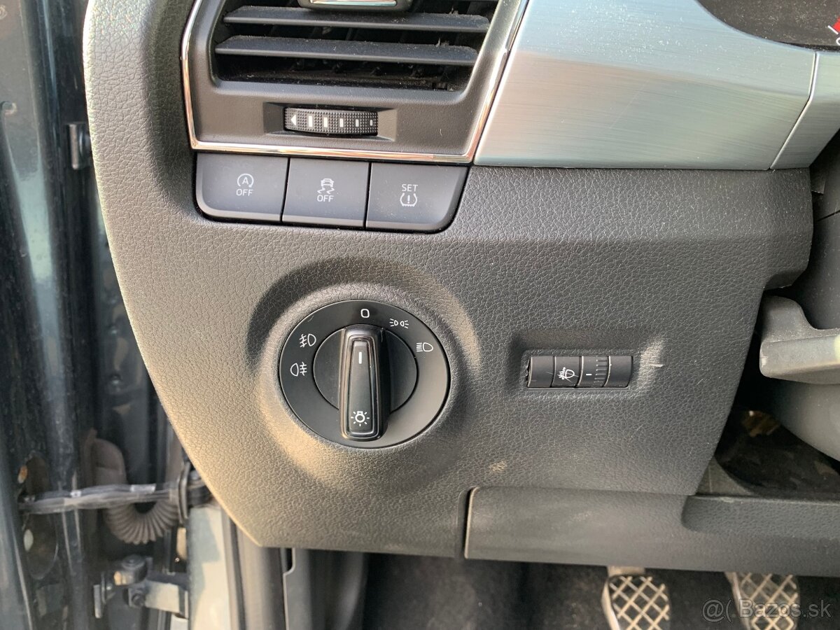 Škoda Fabia 1.2TSi, 66KW, TEMPOMAT - 14