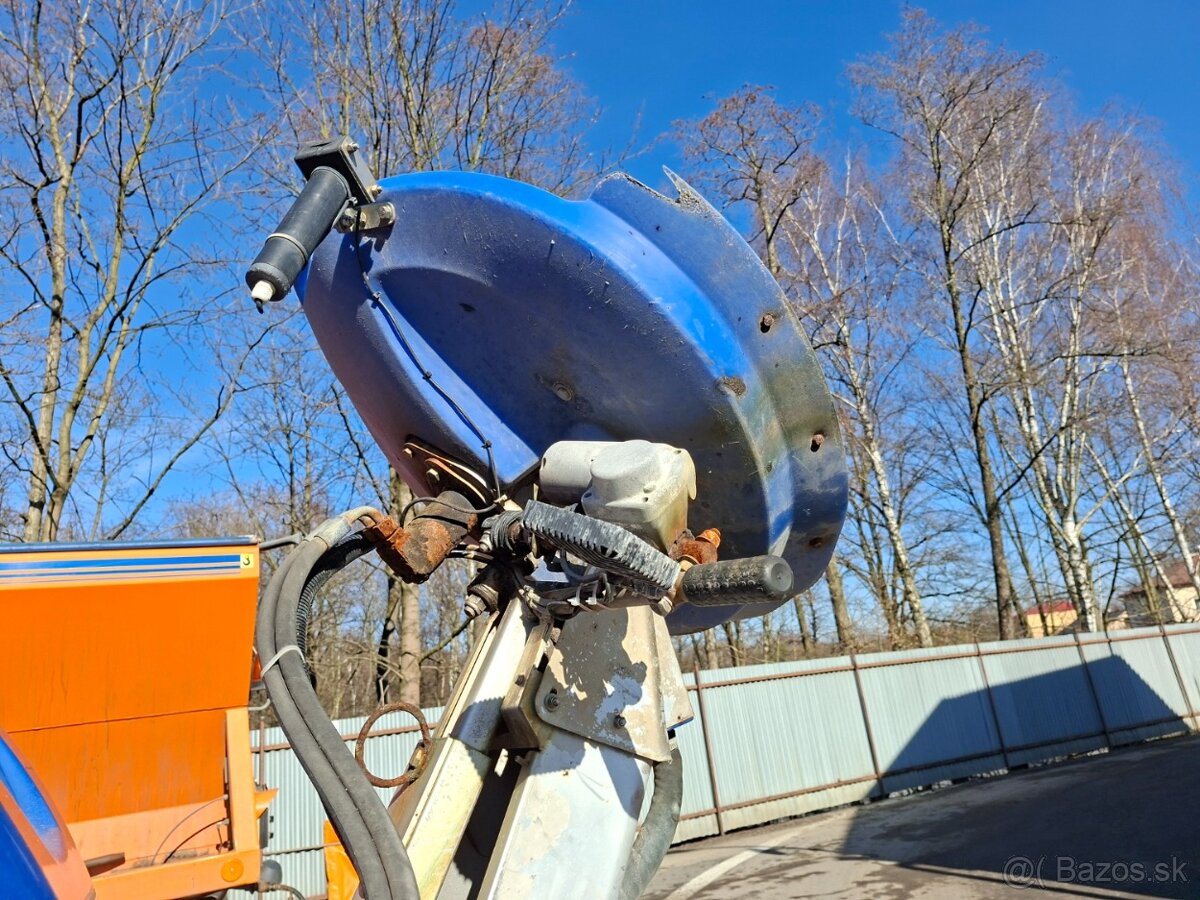 MB UNIMOG U 400 4X4 - 14