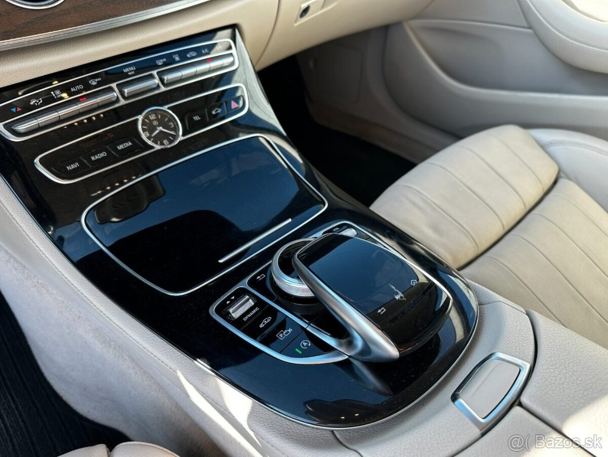 Mercedes-Benz E 220 d 4MATIC AllTerrain - 14