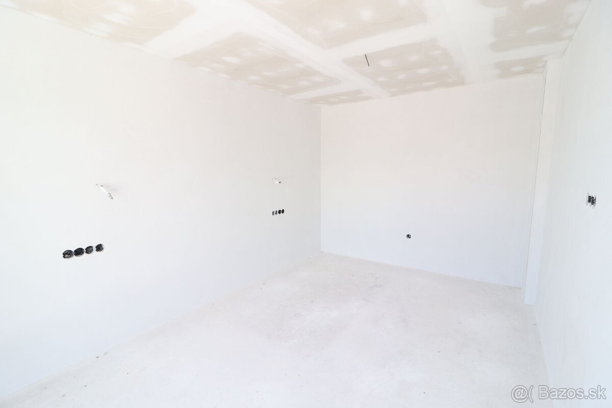 Ponúkame na predaj novostavbu - posledné 2 rodinné domy - S - 14