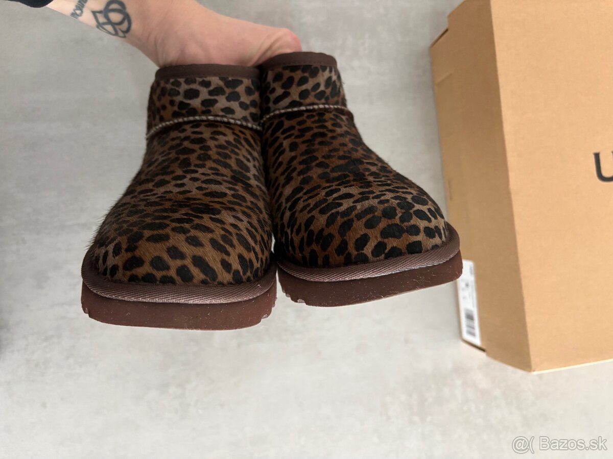 Ugg Classic ultra mini Caspian, pc 190€ - 14