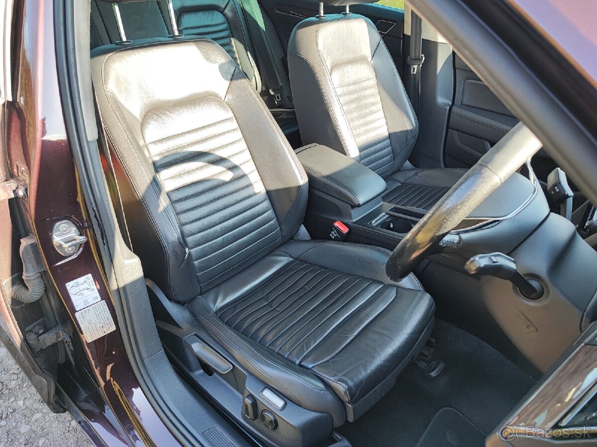 Rozpredám Passat B8 2.0tdi DSG Sedan Highline - 14