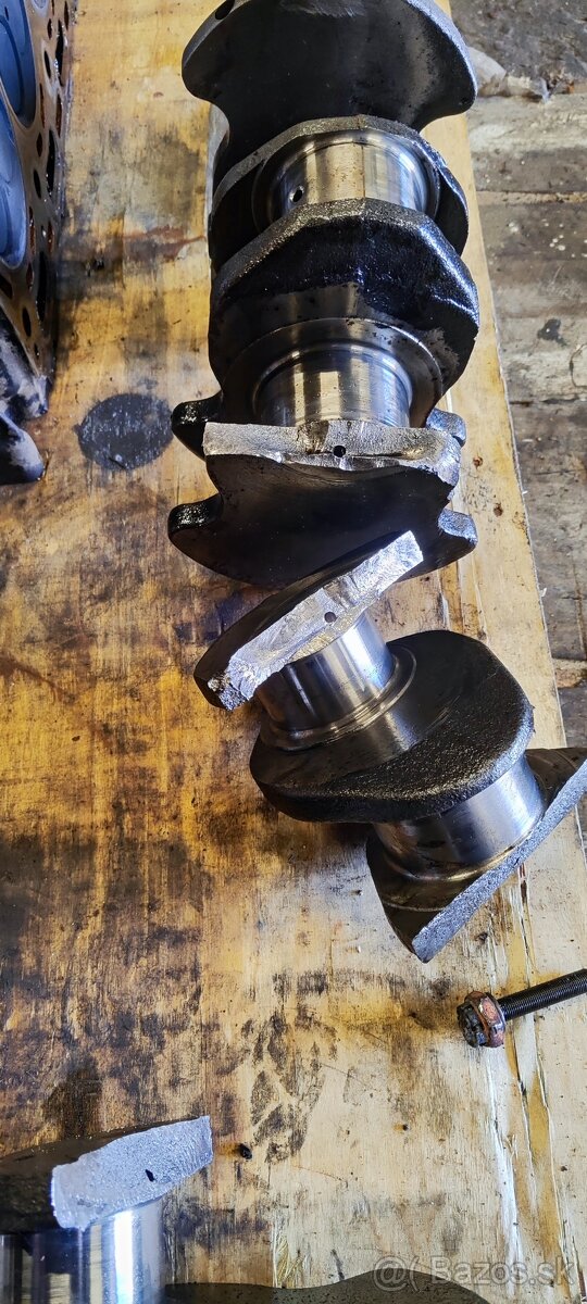 Servis motorů Komatsu, Caterpillar, Perkins, Yanmar, CAT - 14