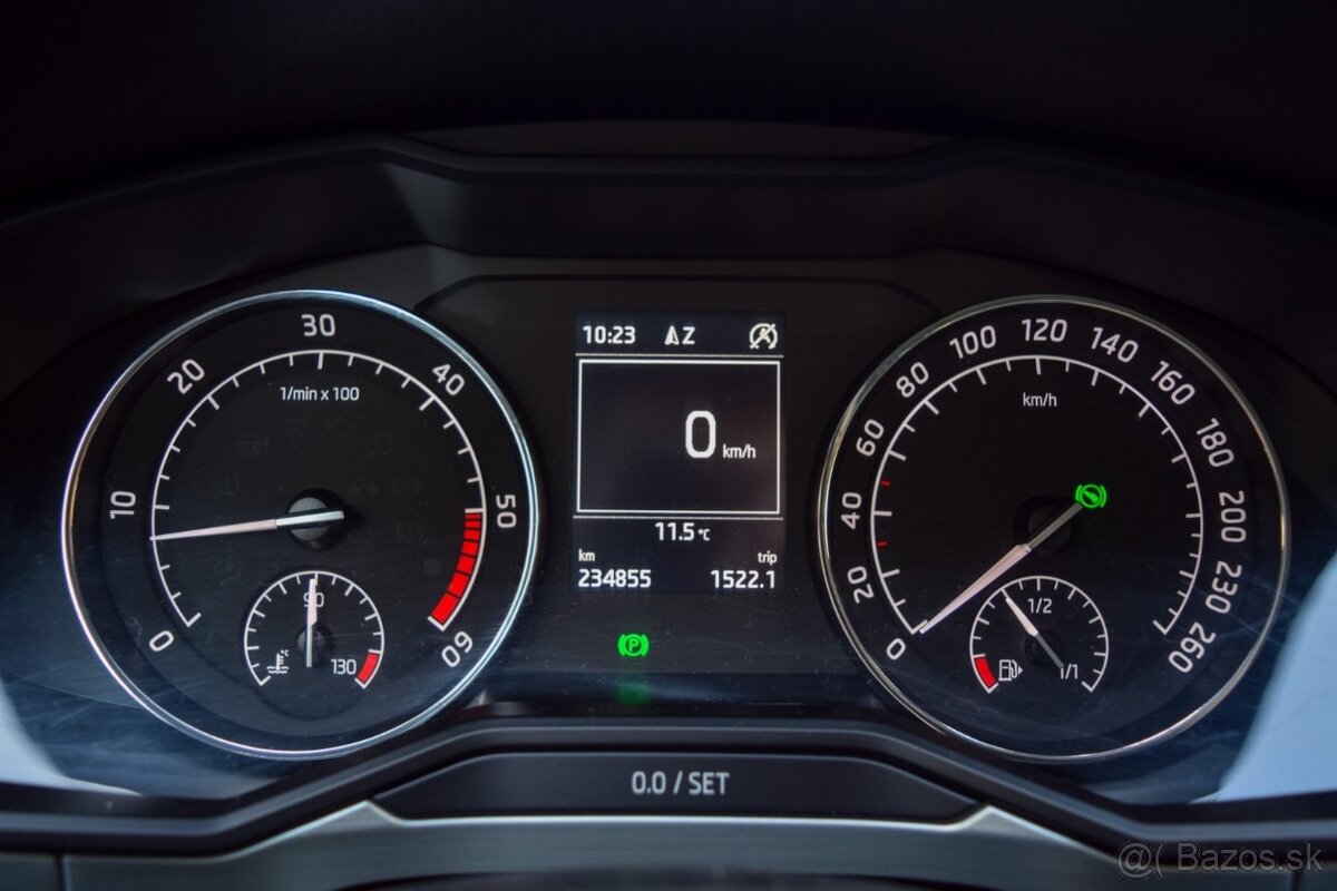 Škoda Superb Combi 1.6 TDI DSG - 14